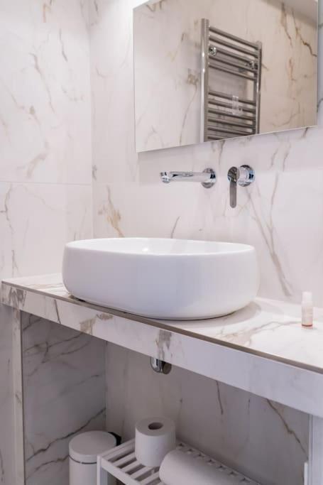 Appartement Domina - San Pietro 1 *